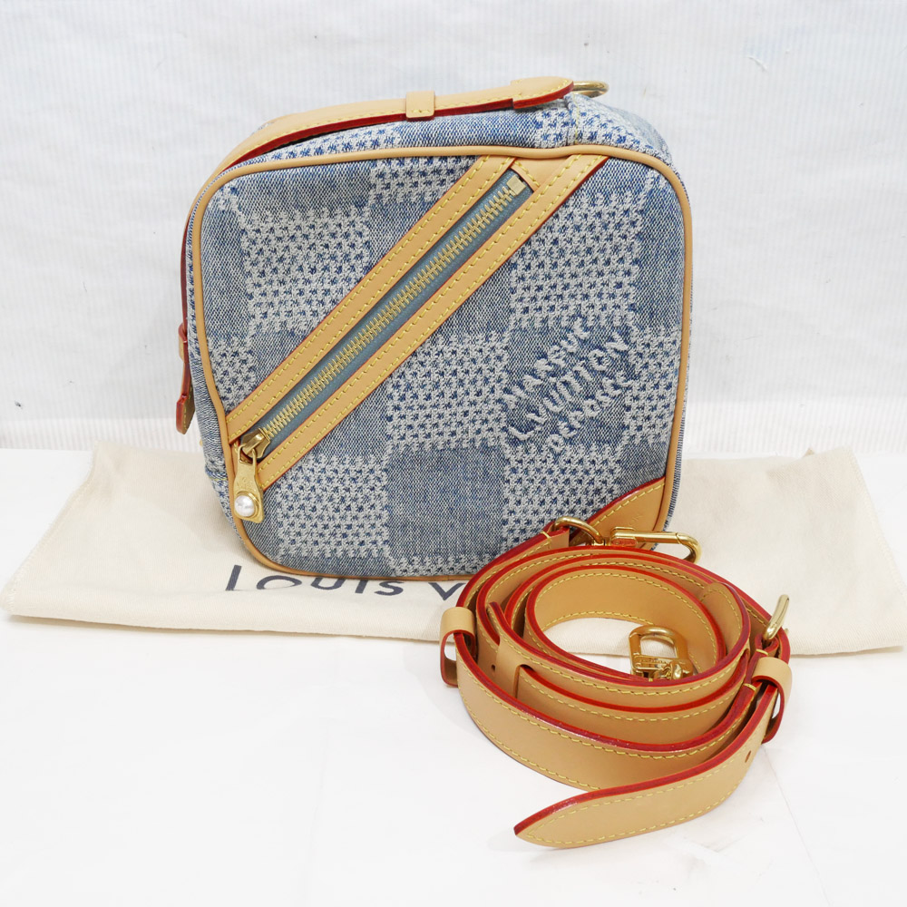 名東】【LOUIS VUITTON】ルイヴィトン チェス・メッセンジャー 名東】【LOUIS VUITTON】ルイヴィトン チェス・メッセンジャー