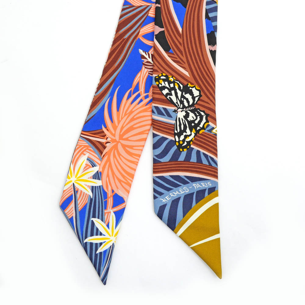 L*y様 激レア　HERMES エルメス　超希少ツイリー　プレタポルテ　新品 名東】【HERMES】エルメス ツイリー ジャガー ケツァール マルチカラー