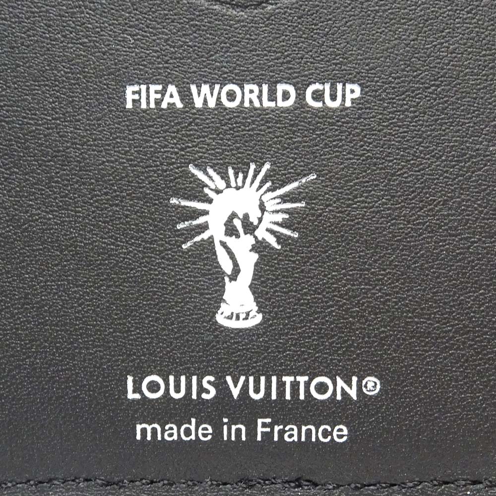 LOUIS VUITTON ルイ ヴィトン FIFAコラボ  オーガナイザー ドゥポッシュ カードケース M81732 トリヨンレザー   ブラック ホワイト  ワールドカップ2022 ビトン 【本物保証】