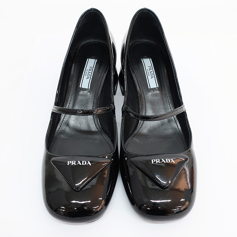 天白】【PRADA】プラダ パンプス ブラック 黒 表記サイズ37 約24cm相当 エナメル 三角ロゴ レディース 靴 アパレル【中古】 - 質ウエダ  公式オンラインショップ | 名古屋に4店舗。信頼・安心の創業65年。全国発送を承っております。