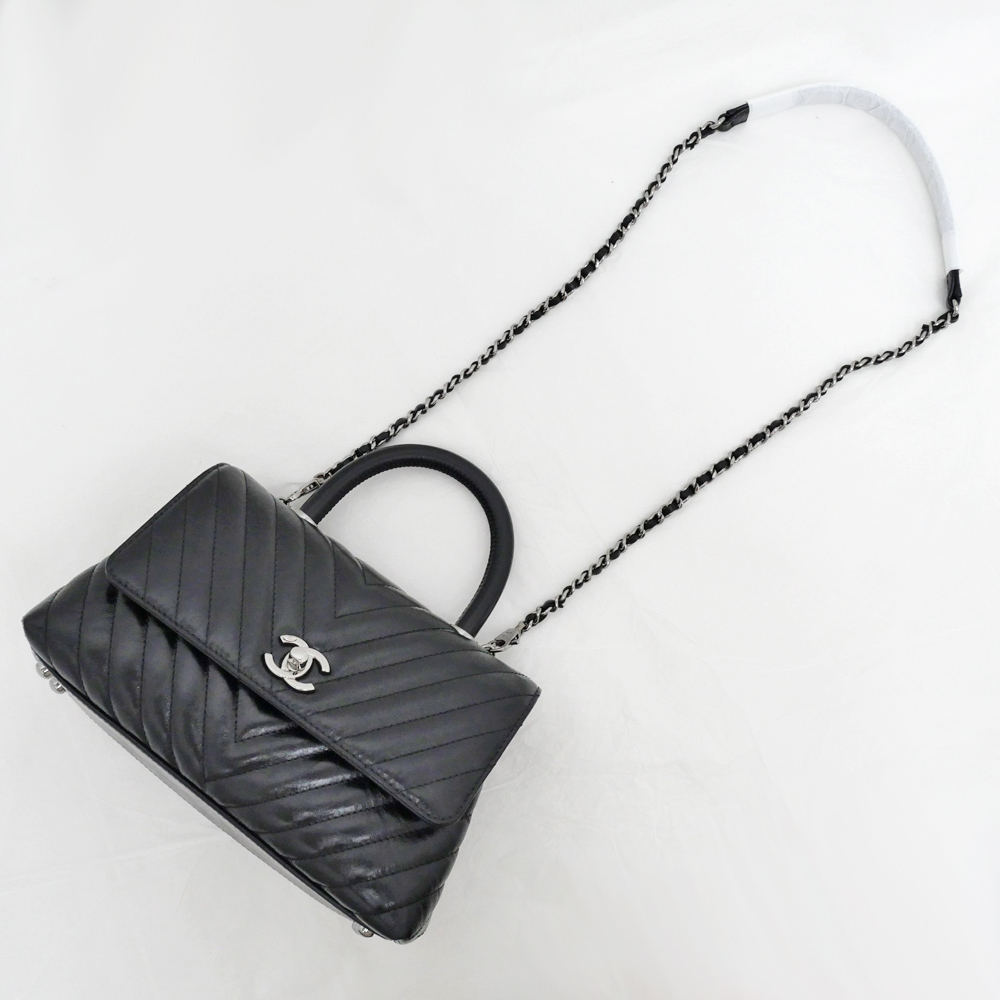 名東】【CHANEL】シャネル ココハンドルXS シェブロン A92990 カーフ